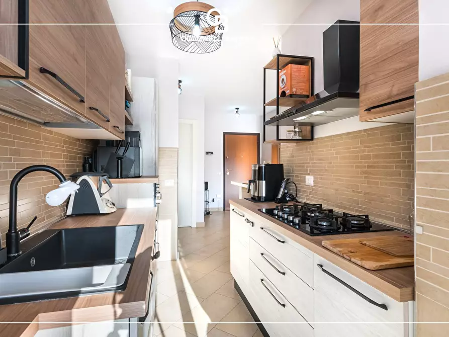 Immagine 8 di Appartamento in vendita  in Via Libero Leonardi 137 a Roma