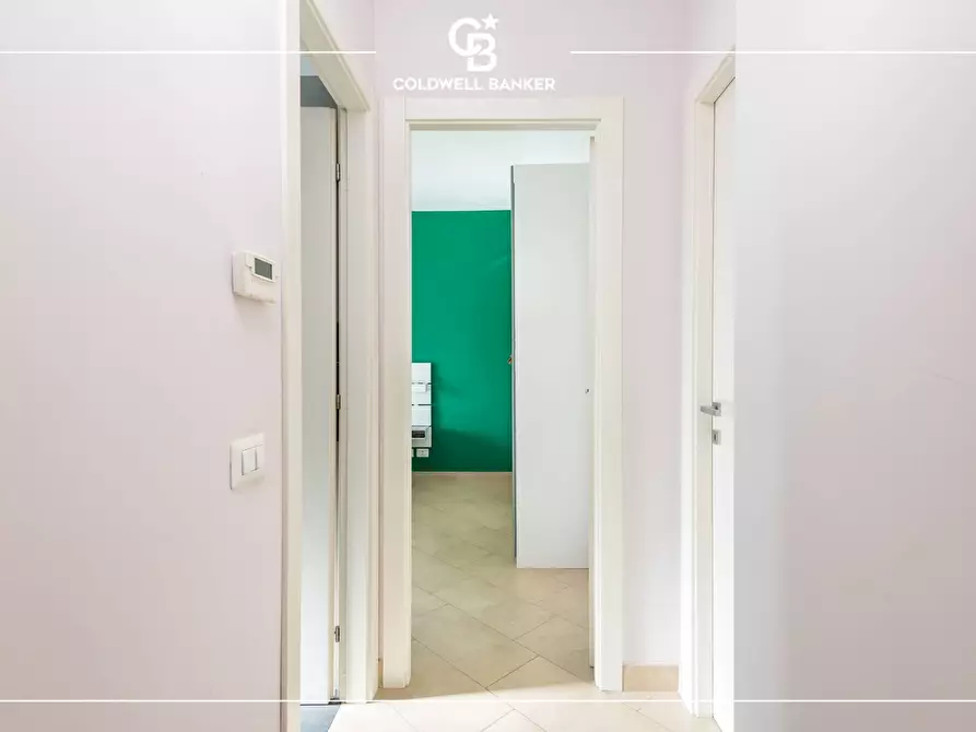 Immagine 13 di Appartamento in vendita  in Via Libero Leonardi 137 a Roma