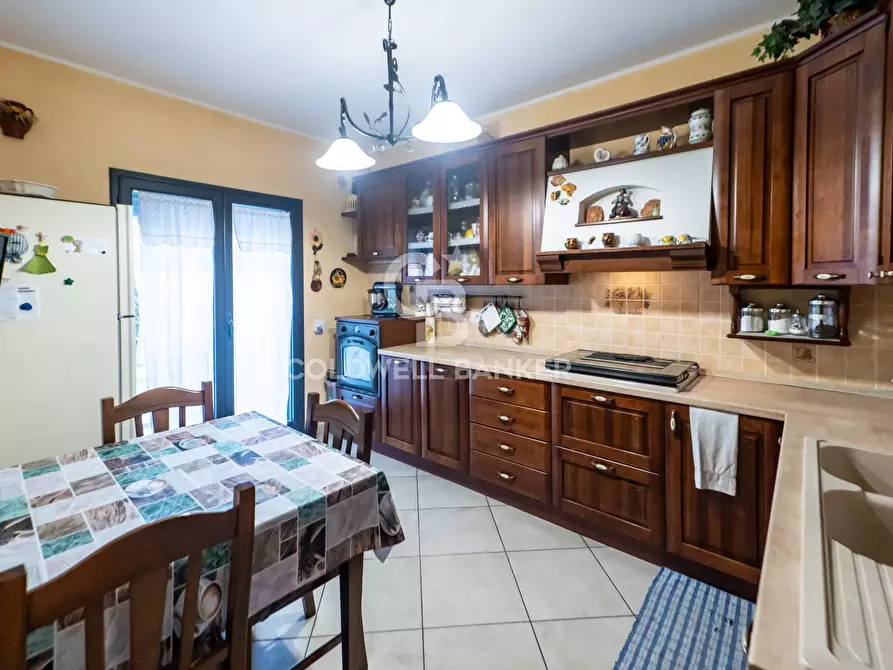 Immagine 11 di Villetta a schiera in vendita  in Via Vittorio Emanuele 2A a Zafferana Etnea