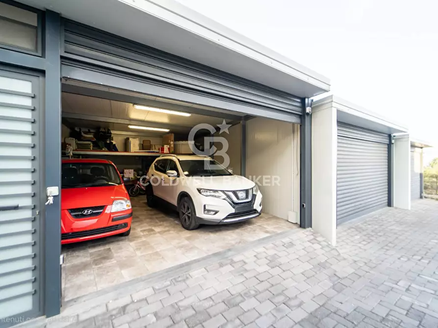 Immagine 23 di Villetta a schiera in vendita  in Via Vittorio Emanuele 2A a Zafferana Etnea