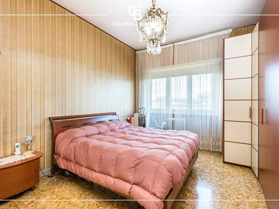 Immagine 14 di Appartamento in vendita  in Piazza Leonardo Da Vinci 1 a Ciampino