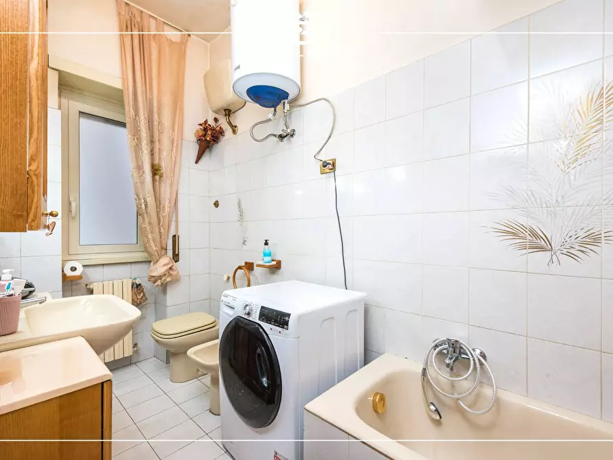 Immagine 21 di Appartamento in vendita  in Piazza Leonardo Da Vinci 1 a Ciampino