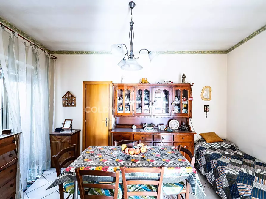 Immagine 3 di Casa indipendente in vendita  in via Santi Elena e Costantino 42 a Aci Catena