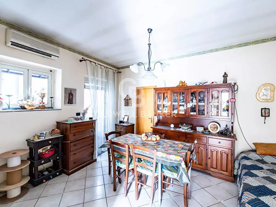 Immagine 7 di Casa indipendente in vendita  in via Santi Elena e Costantino 42 a Aci Catena