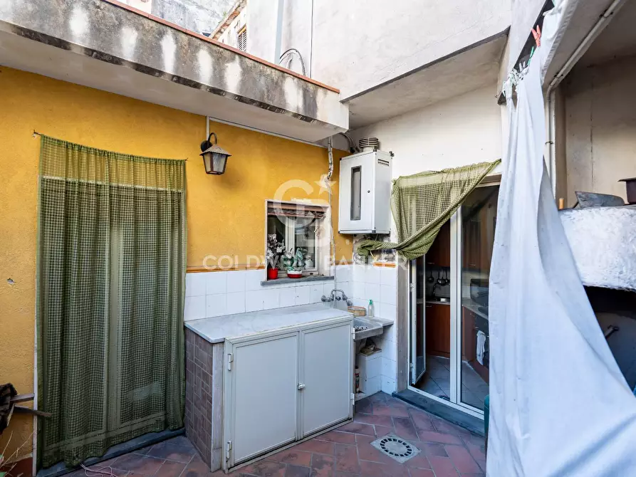 Immagine 18 di Casa indipendente in vendita  in via Santi Elena e Costantino 42 a Aci Catena