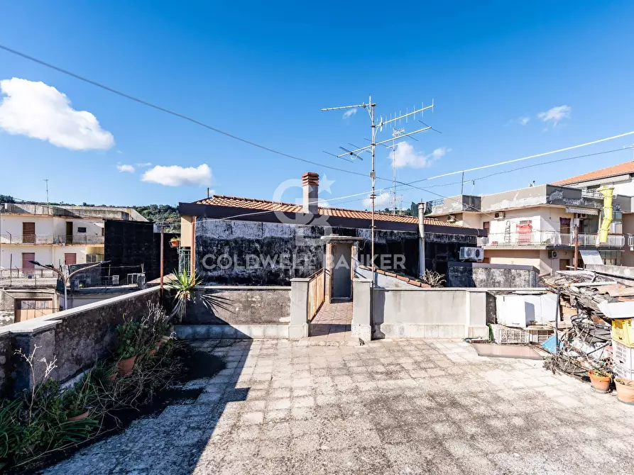 Immagine 24 di Casa indipendente in vendita  in via Santi Elena e Costantino 42 a Aci Catena