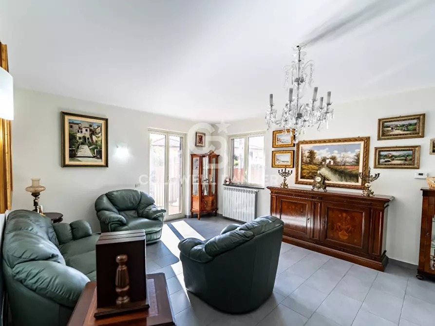 Immagine 1 di Villa in vendita  in via Giuseppe Ungaretti 7 a Aci Sant'antonio