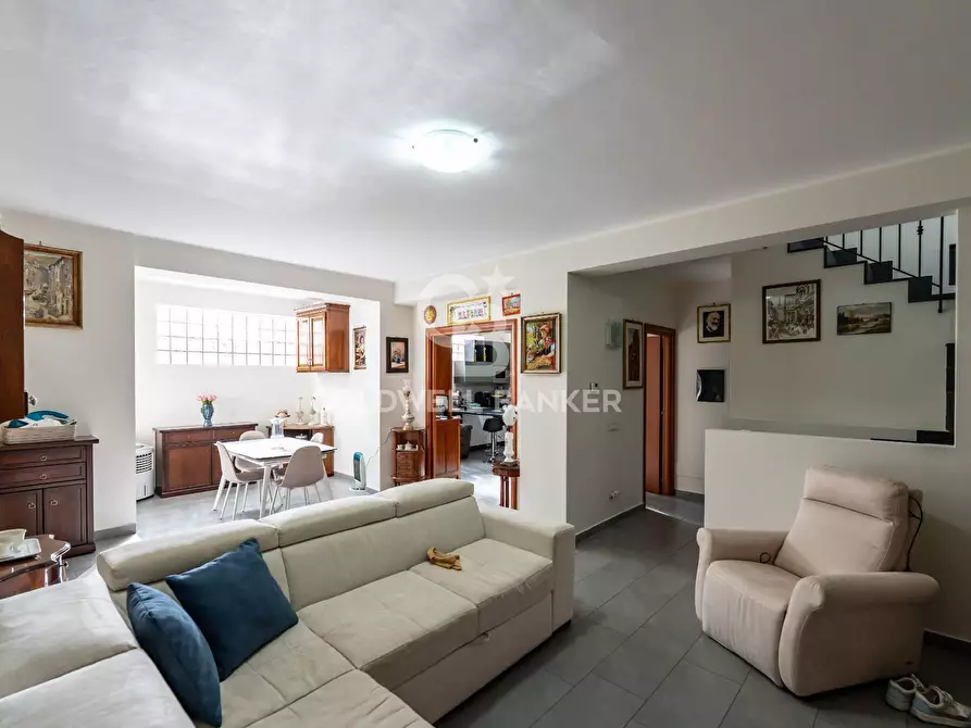 Immagine 14 di Villa in vendita  in via Giuseppe Ungaretti 7 a Aci Sant'antonio