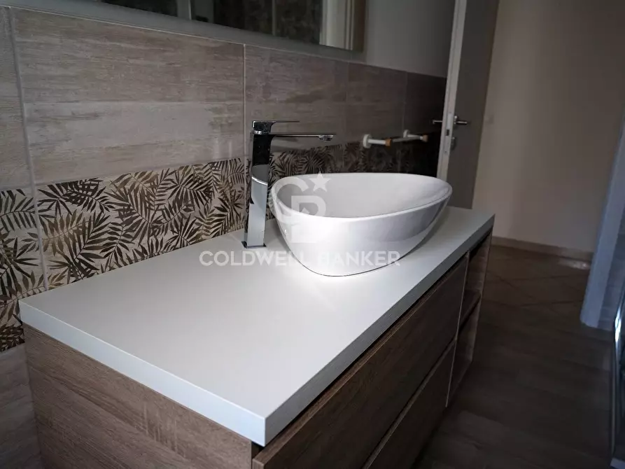 Immagine 8 di Appartamento in vendita  in Via Delle Olimpiadi 14 a Aci Catena