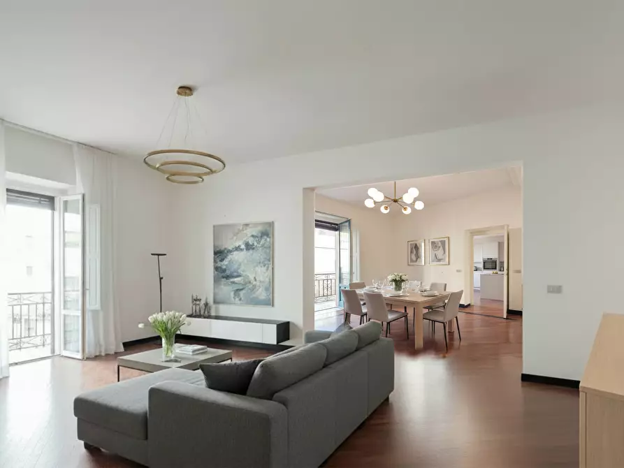 Immagine 1 di Appartamento in vendita  in Via Antonio Maria De Luca 10 a Salerno