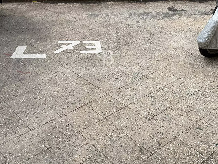 Immagine 6 di Box auto in vendita  in Viale Delle Medaglie D'oro 6N a Catania