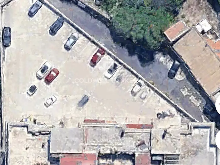 Immagine 3 di Box auto in vendita  in Viale Delle Medaglie D'oro 6N a Catania