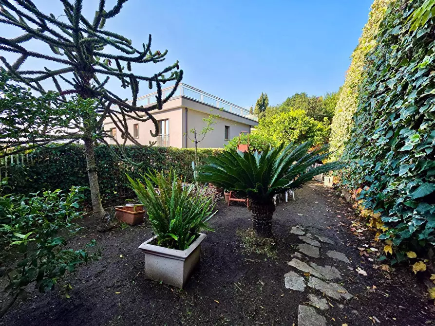 Immagine 23 di Appartamento in vendita  in Via  Panoramica 15 a Salerno