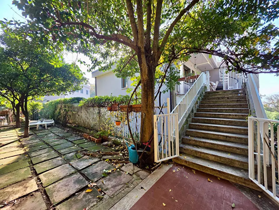 Immagine 16 di Appartamento in vendita  in Via  Panoramica 15 a Salerno