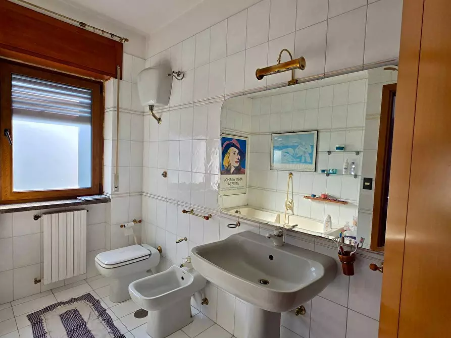 Immagine 8 di Appartamento in vendita  in Via  Panoramica 15 a Salerno