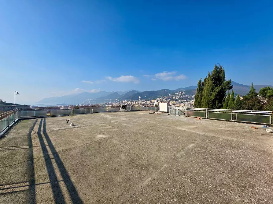 Immagine 26 di Appartamento in vendita  in Via  Panoramica 15 a Salerno