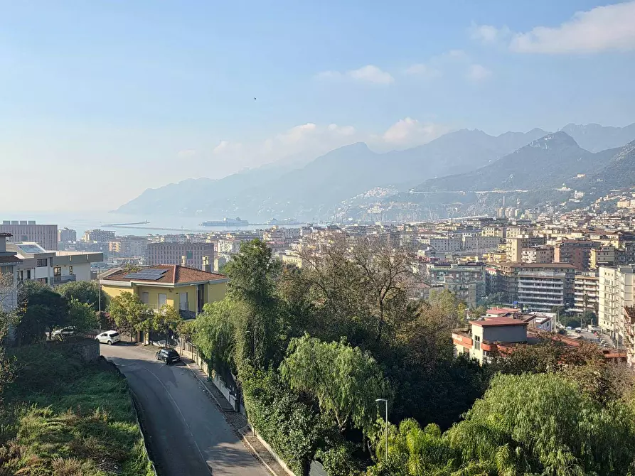 Immagine 15 di Appartamento in vendita  in Via  Panoramica 15 a Salerno