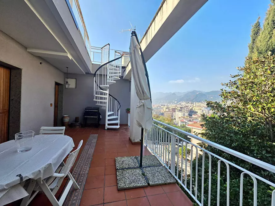 Immagine 19 di Appartamento in vendita  in Via  Panoramica 15 a Salerno