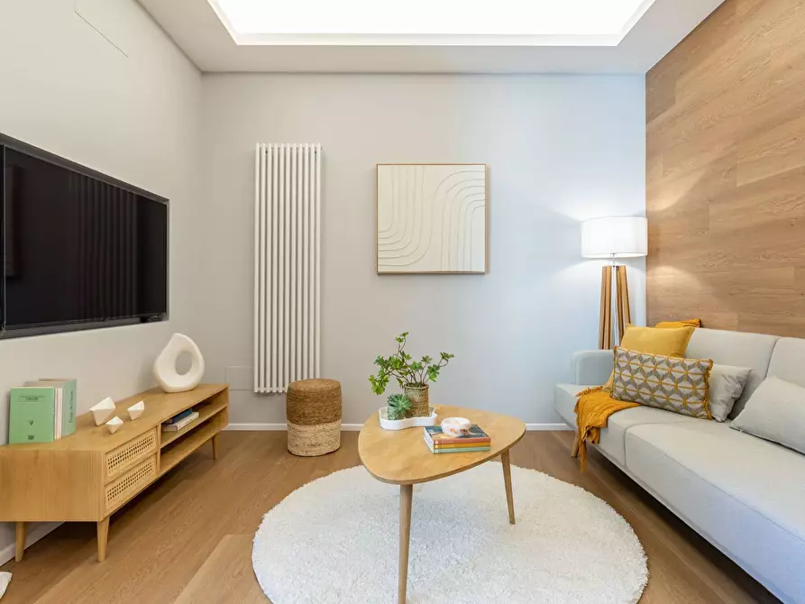 Immagine 2 di Appartamento in vendita  in Via Graziano 42 a Roma