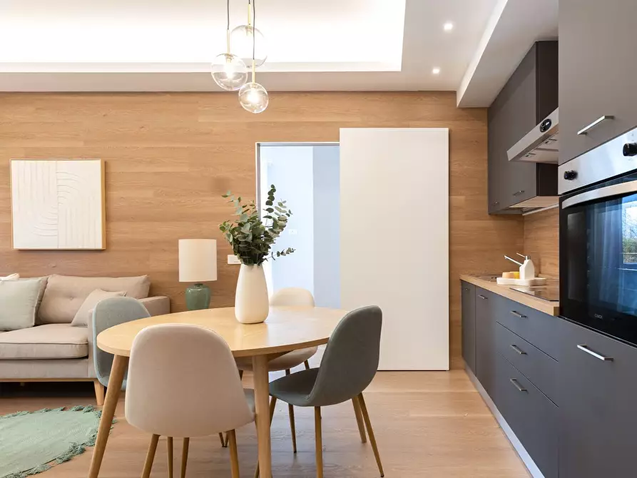 Immagine 2 di Appartamento in vendita  in Via Graziano 42 a Roma