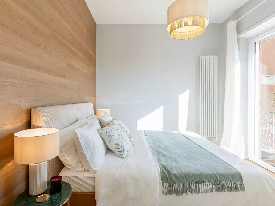 Immagine 7 di Appartamento in vendita  in Via Graziano 42 a Roma