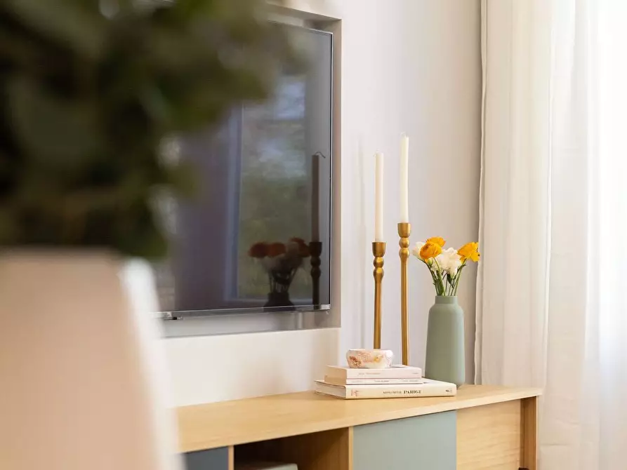 Immagine 9 di Appartamento in vendita  in Via Graziano 42 a Roma