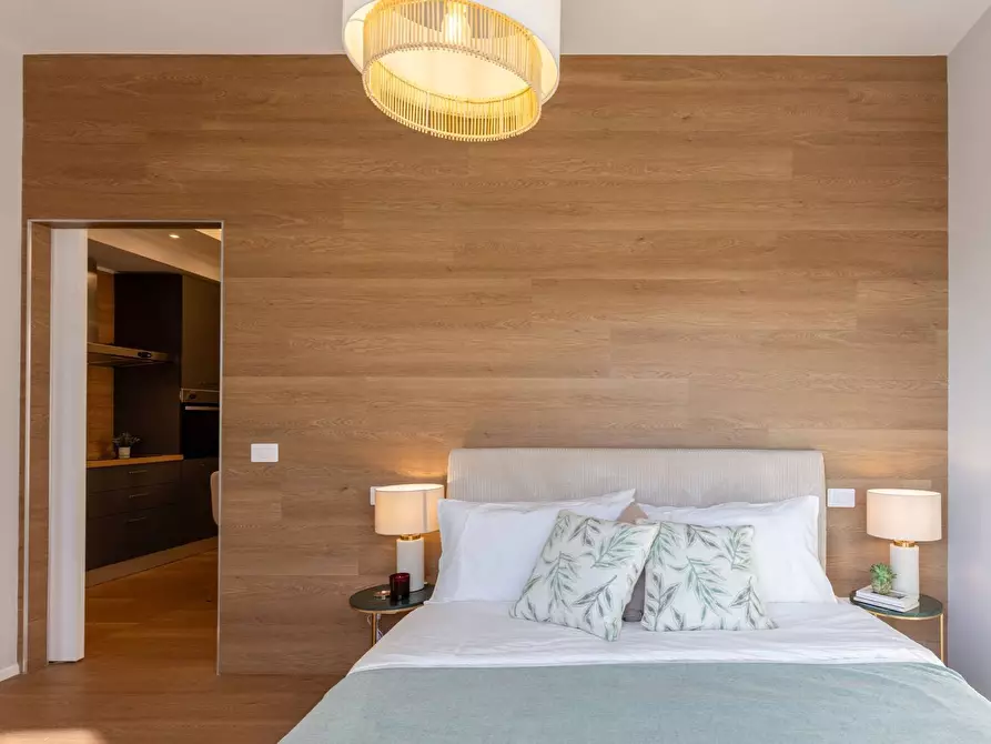 Immagine 11 di Appartamento in vendita  in Via Graziano 42 a Roma