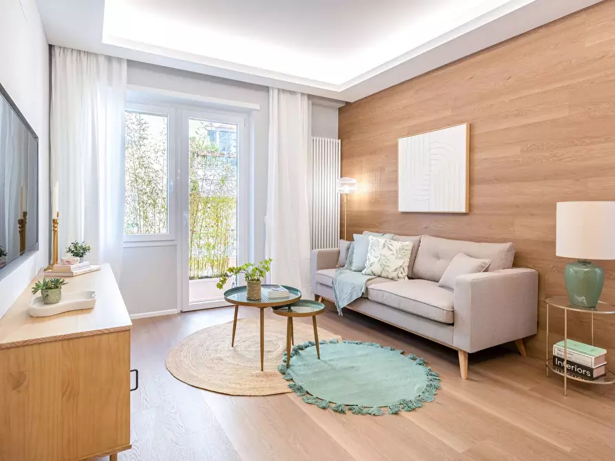 Immagine 17 di Appartamento in vendita  in Via Graziano 42 a Roma