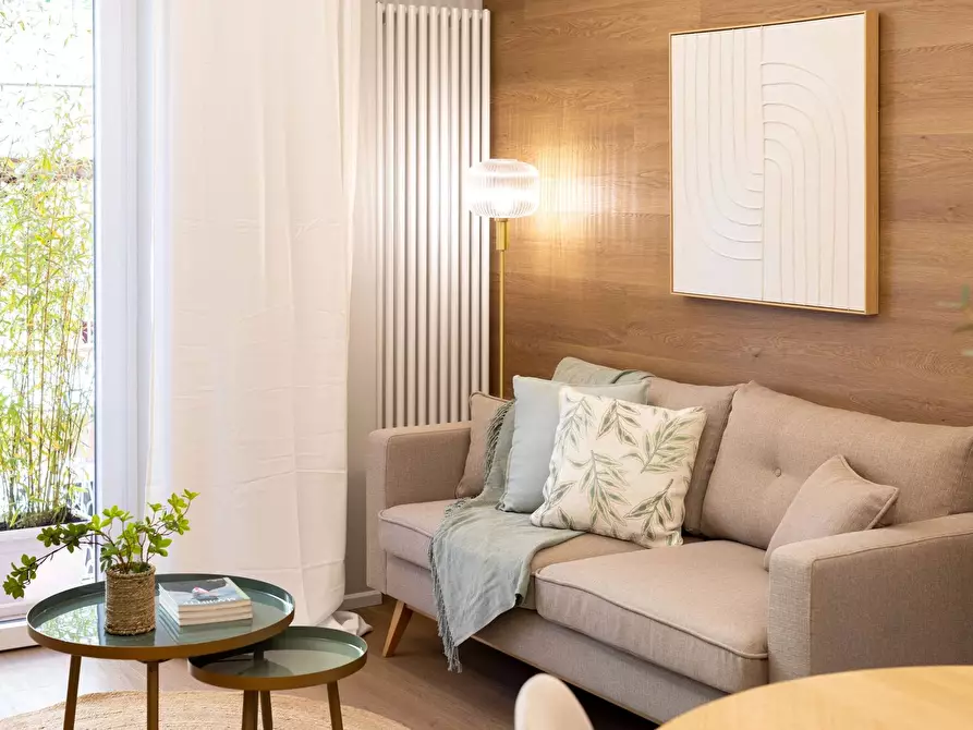 Immagine 24 di Appartamento in vendita  in Via Graziano 42 a Roma