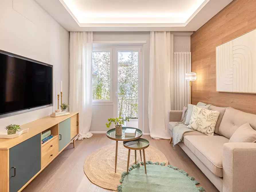 Immagine 25 di Appartamento in vendita  in Via Graziano 42 a Roma