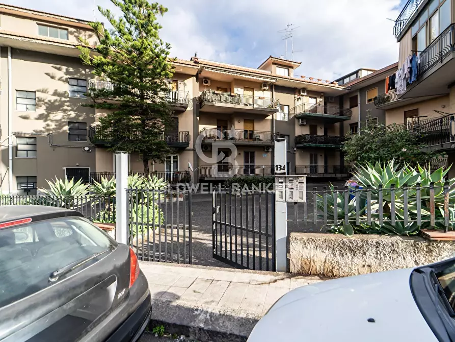 Immagine 3 di Appartamento in vendita  in Via IV Novembre 134 a Aci Catena