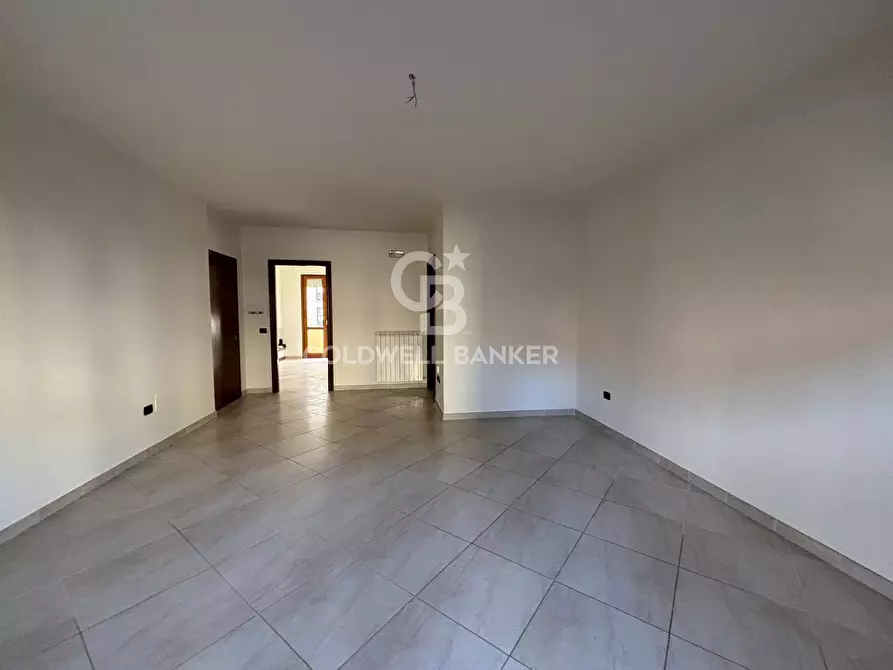 Immagine 2 di Appartamento in affitto  a Foligno