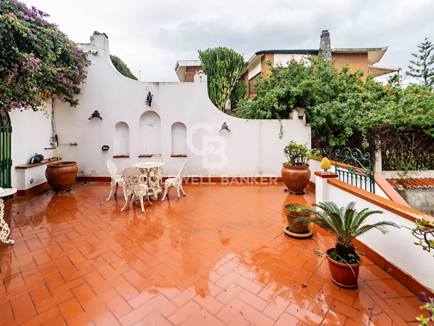 Immagine 4 di Villa in vendita  in Via Consolare Pompea 108 a Messina