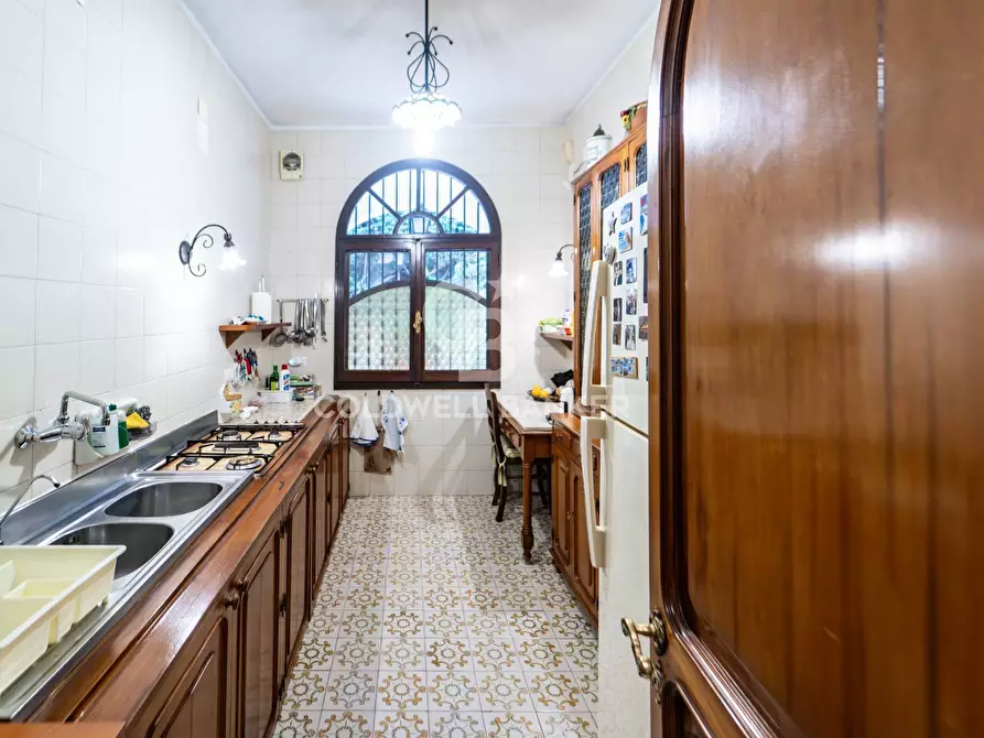 Immagine 15 di Villa in vendita  in Via Consolare Pompea 108 a Messina