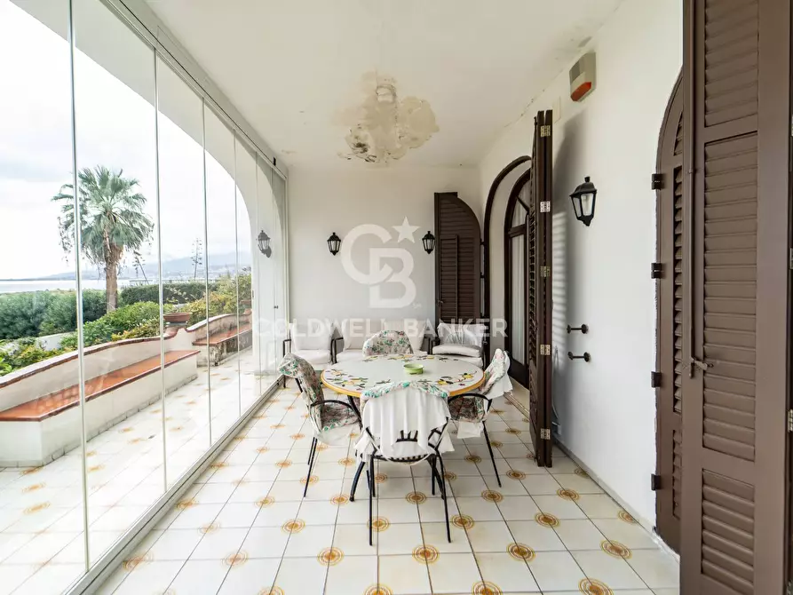 Immagine 17 di Villa in vendita  in Via Consolare Pompea 108 a Messina