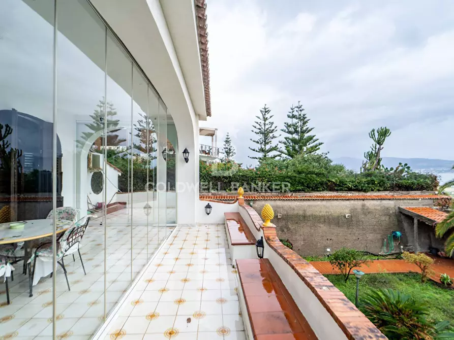 Immagine 24 di Villa in vendita  in Via Consolare Pompea 108 a Messina