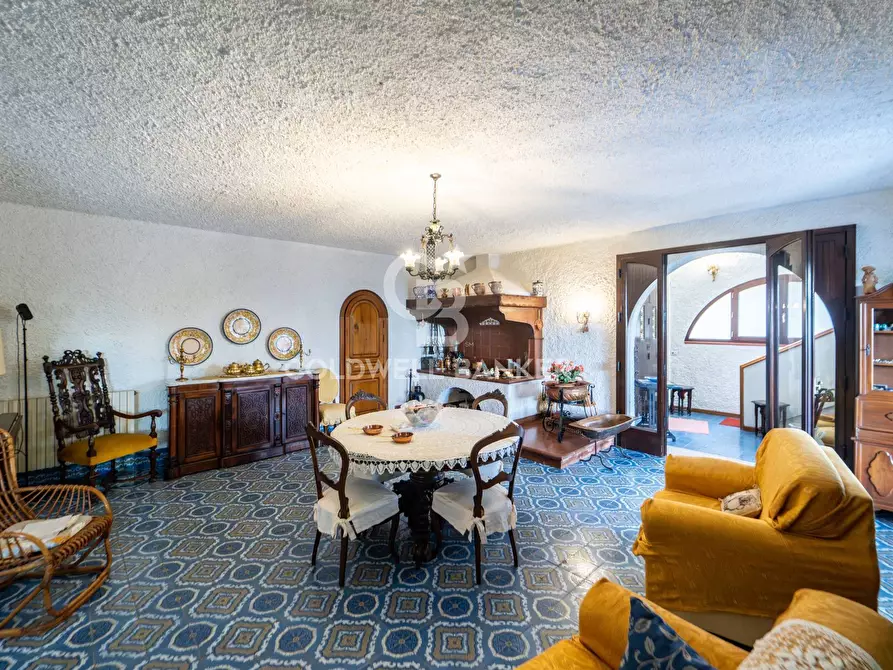 Immagine 33 di Villa in vendita  in Via Consolare Pompea 108 a Messina