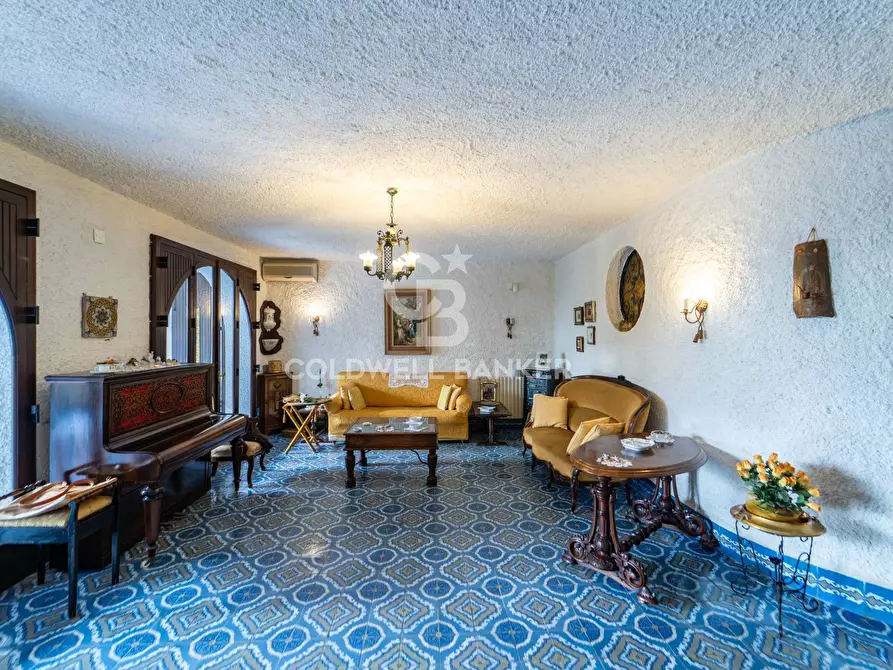 Immagine 35 di Villa in vendita  in Via Consolare Pompea 108 a Messina