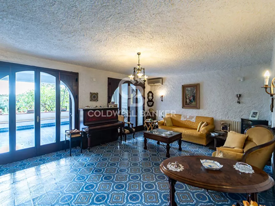 Immagine 36 di Villa in vendita  in Via Consolare Pompea 108 a Messina