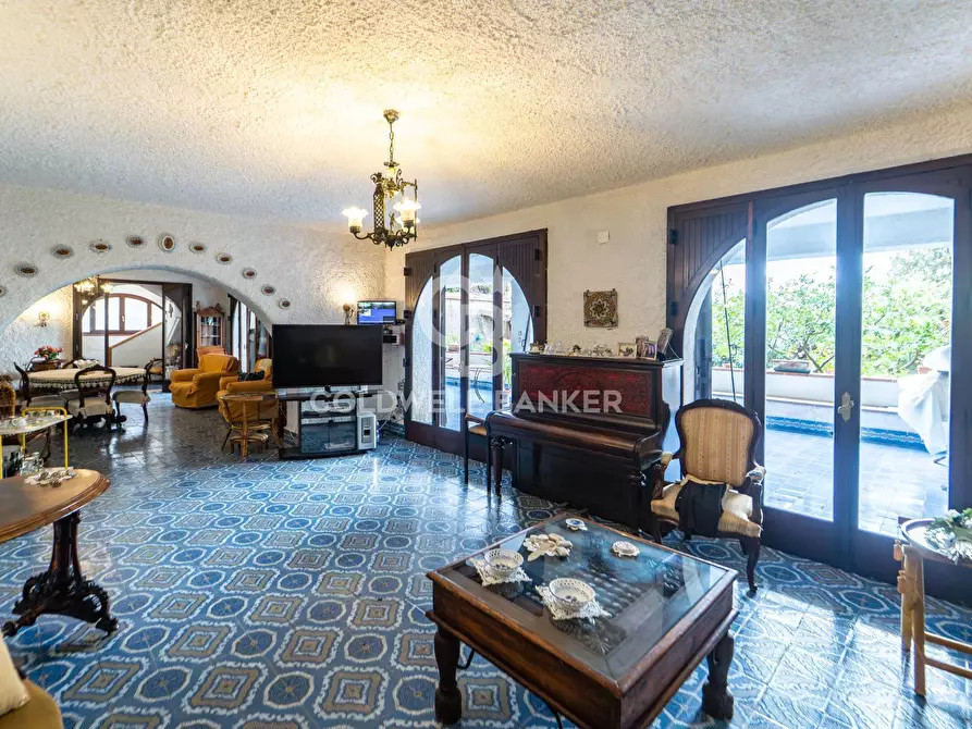 Immagine 39 di Villa in vendita  in Via Consolare Pompea 108 a Messina