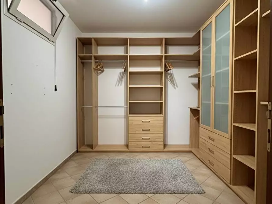 Immagine 14 di Appartamento in vendita  in via Cile 5 a Olbia