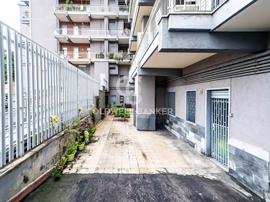 Immagine 16 di Locale commerciale in vendita  in Via Asti 8 a Catania