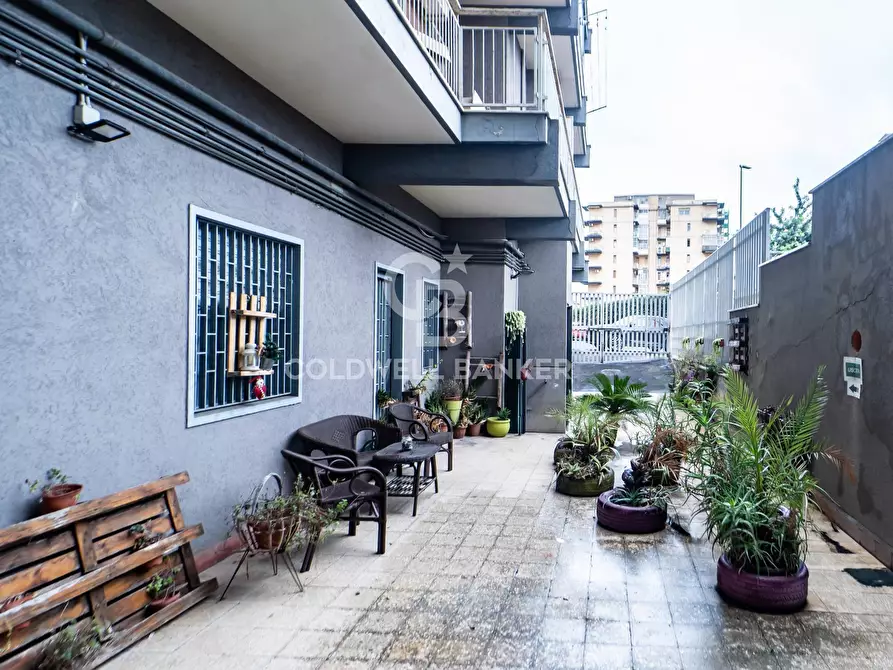 Immagine 21 di Locale commerciale in vendita  in Via Asti 8 a Catania