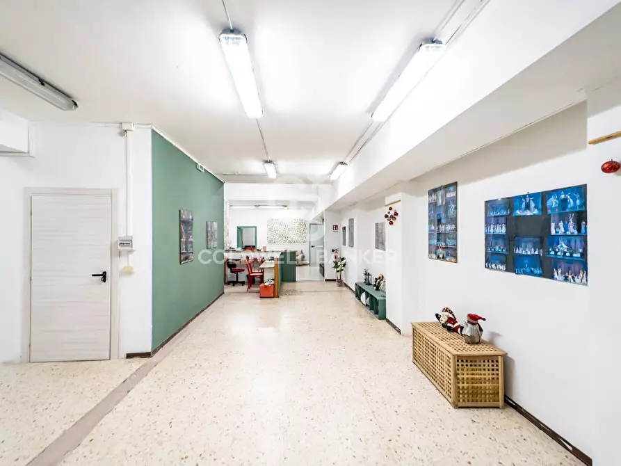 Immagine 8 di Locale commerciale in vendita  in Via Asti 8 a Catania