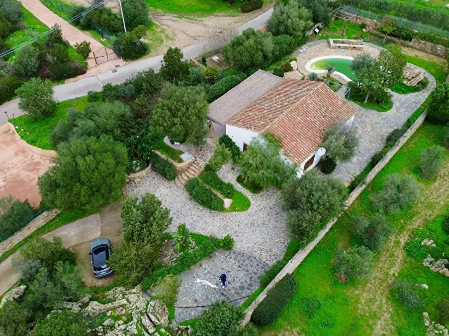 Immagine 7 di Villa in vendita  in via Monte Ladu 34/b a Olbia