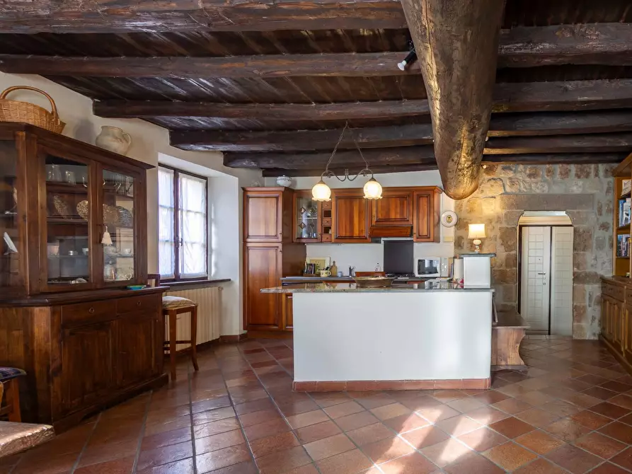 Immagine 17 di Appartamento in vendita  in Via Aurelio Saffi 104 a Viterbo