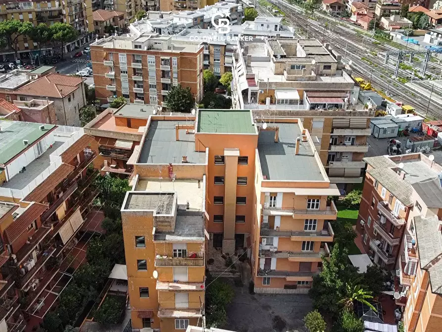 Immagine 2 di Palazzo in vendita  in Via San Francesco d'Assisi 6B a Ciampino