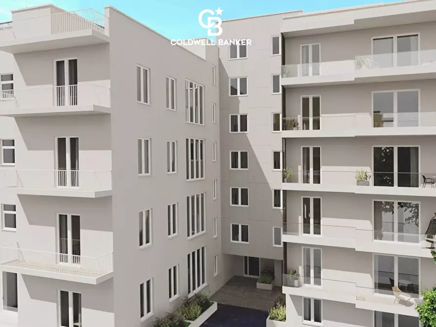 Immagine 4 di Palazzo in vendita  in Via San Francesco d'Assisi 6B a Ciampino