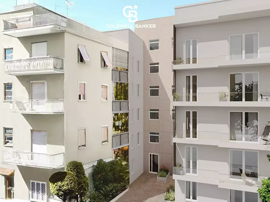 Immagine 5 di Palazzo in vendita  in Via San Francesco d'Assisi 6B a Ciampino