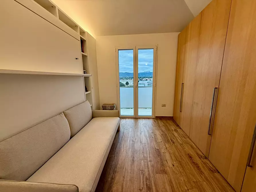 Immagine 24 di Attico in vendita  in Via Giovanni Medrano 8 a Olbia